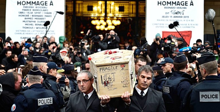 tignous-hommage