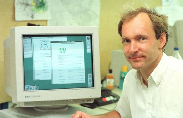 Il fisico Tim Berners-Lee, inventore del World Wide Web. Foto CERN