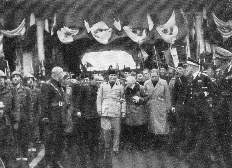 D'Annunzio a Verona con Mussolini 1937